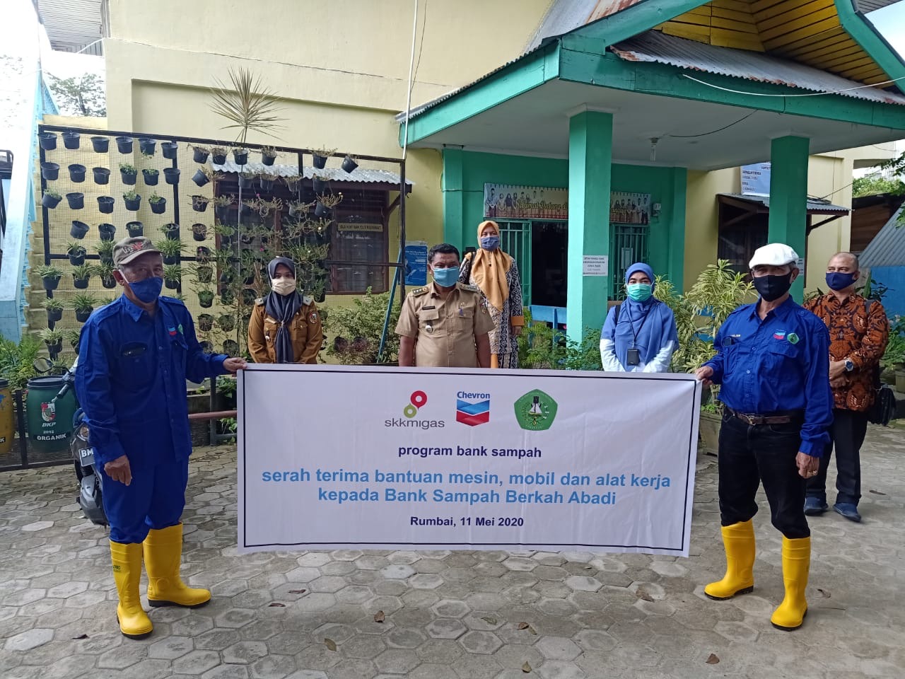 Waste bank management 