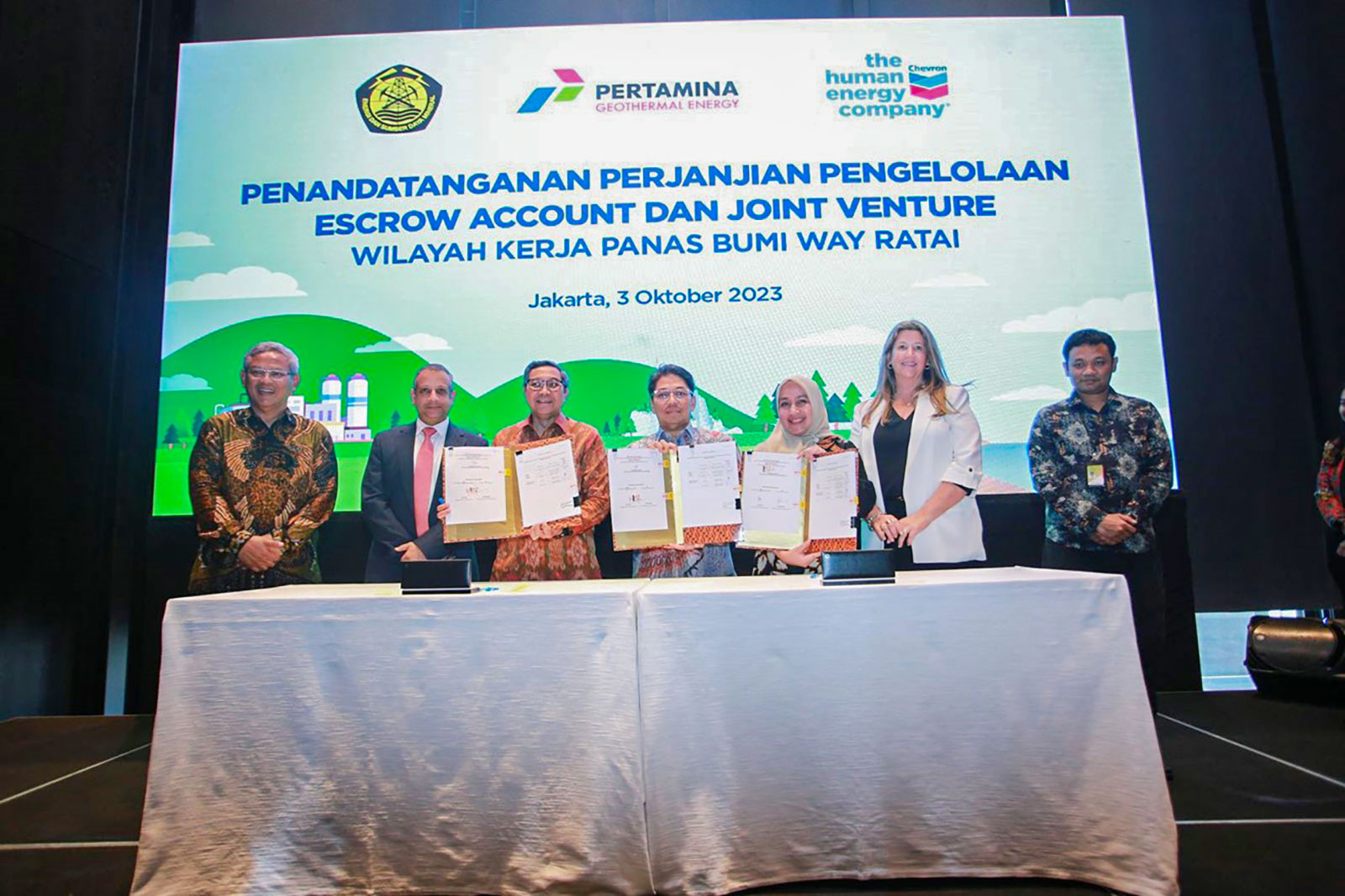 Way Ratai Signing Agreements